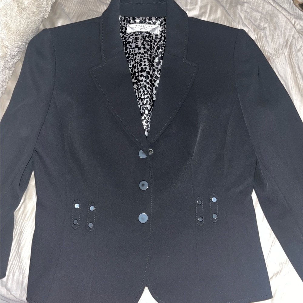 Tahari Black Button-Front Blazer